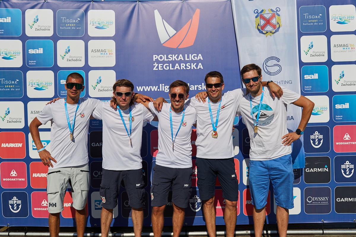 YKP Gdynia powiększa przewagę