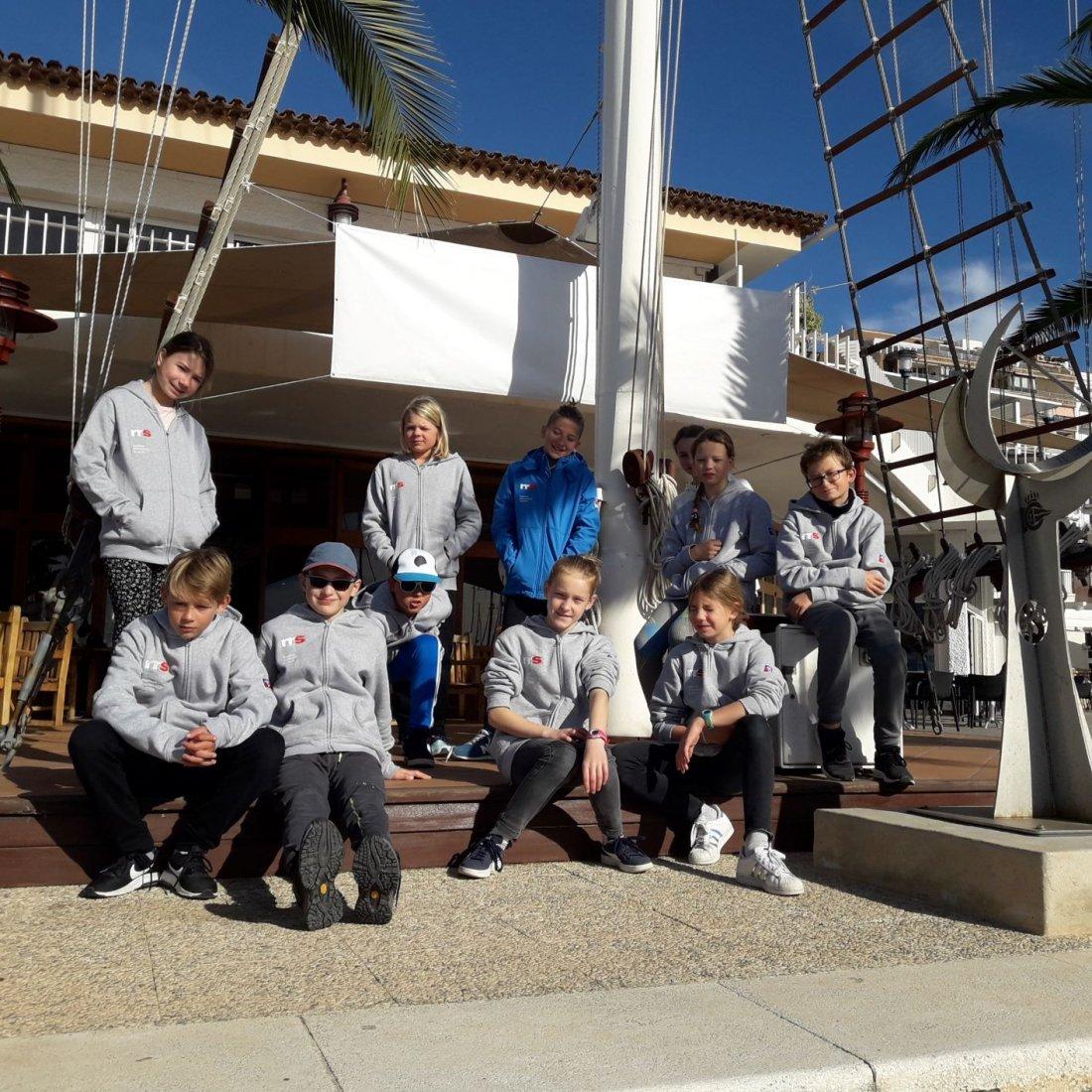 Młodzi żeglarze trenują w Hiszpanii